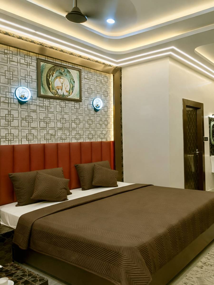rooms-of-hotel-ellora